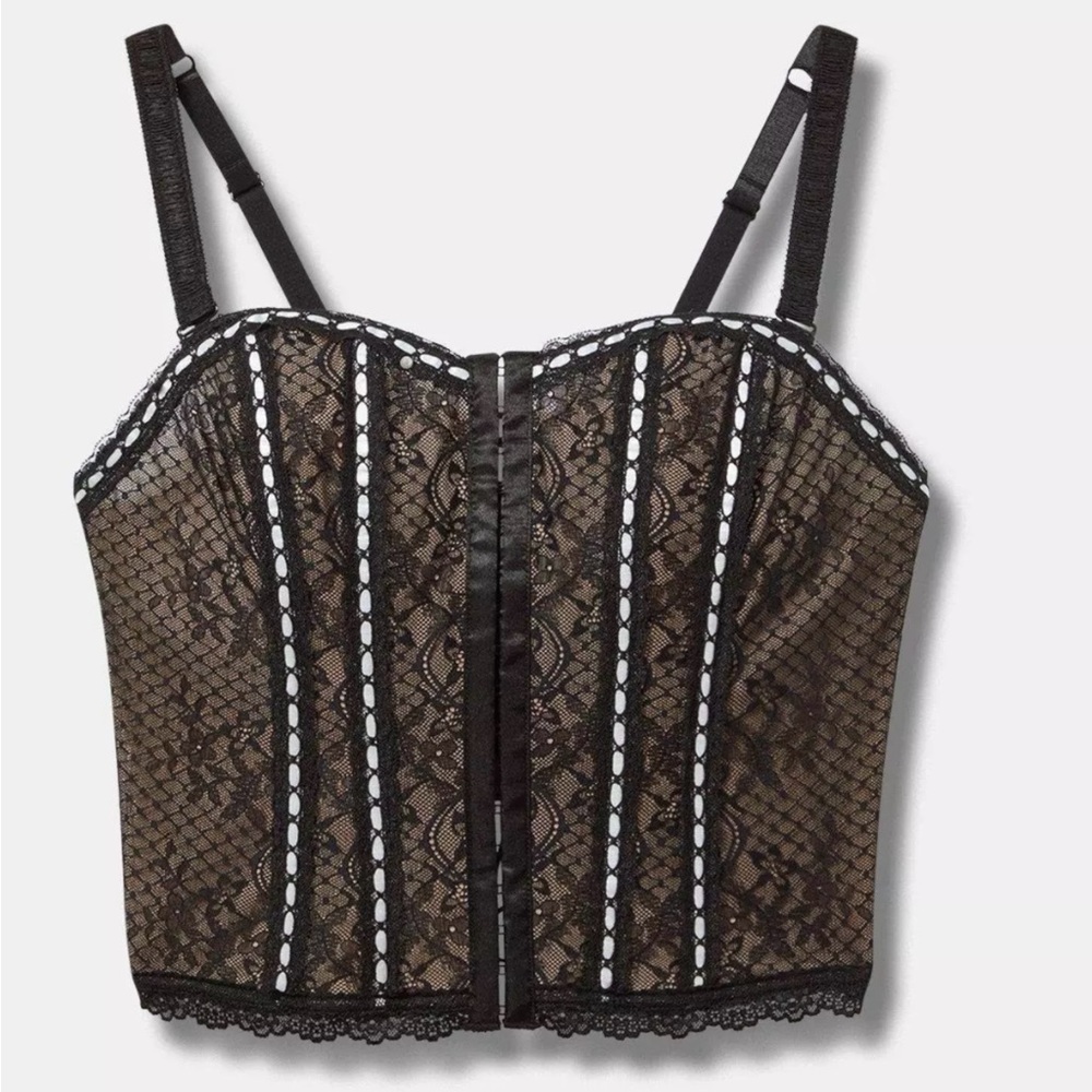 Torrid Black retro bombshell Lace corset size 2